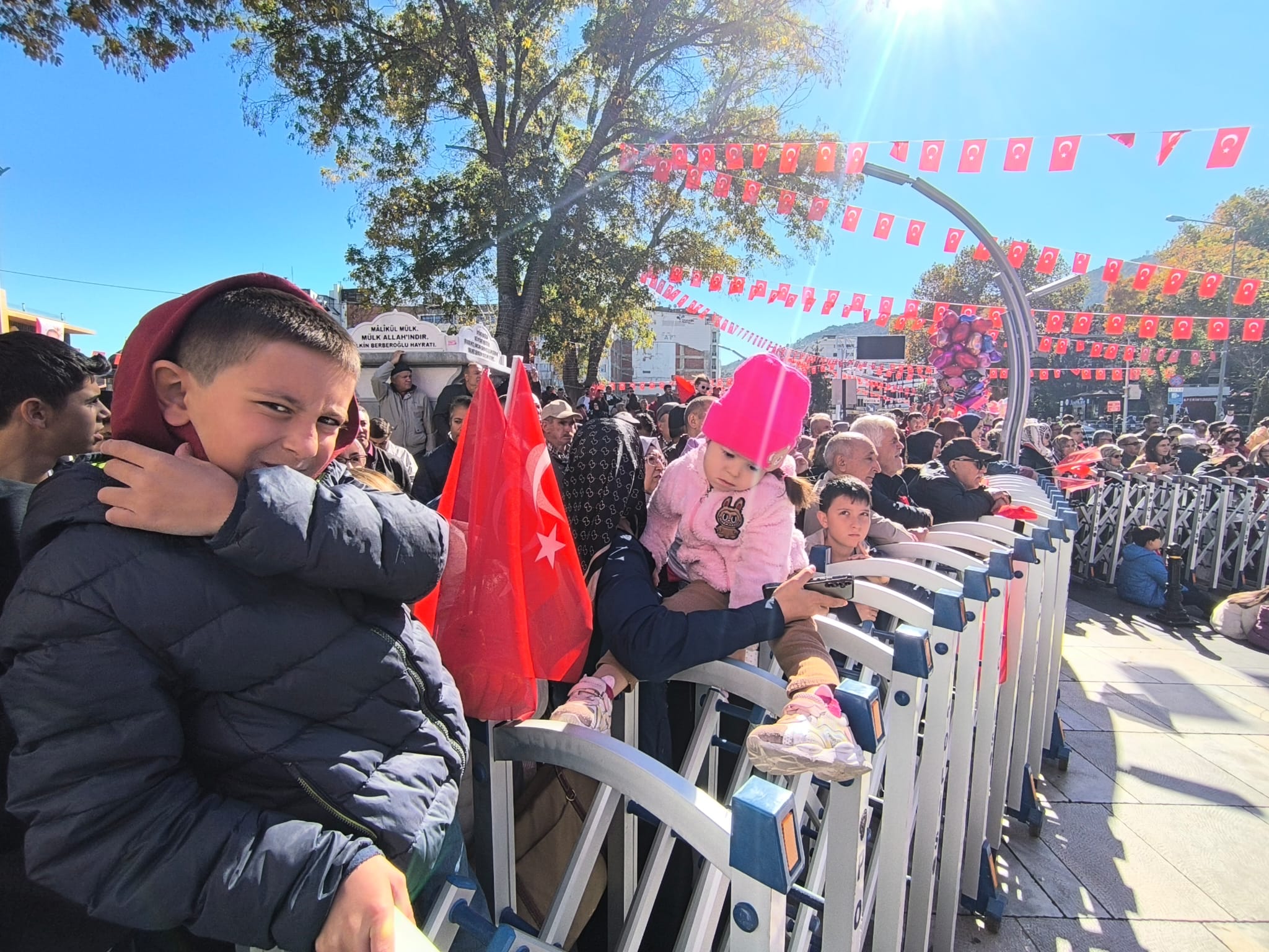 Cumhuriyetin 102. Yılında Gurur Geçidi: RSP Bandosu Cumhuriyet Coşkusuna Ritim Kattı!