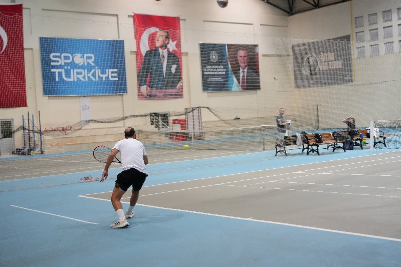 Erkekler Kort Tenisi Finali Gerçekleşti