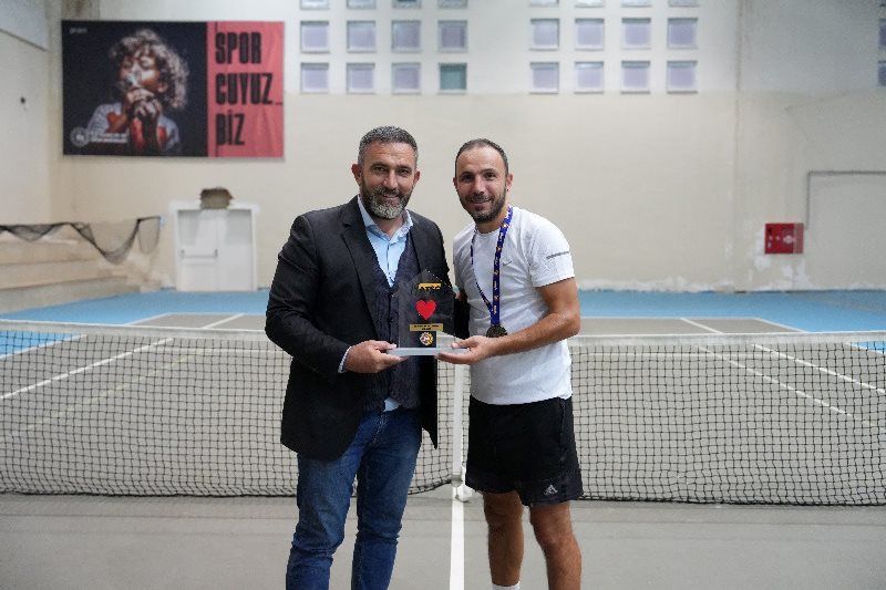 Erkekler Kort Tenisi Finali Gerçekleşti