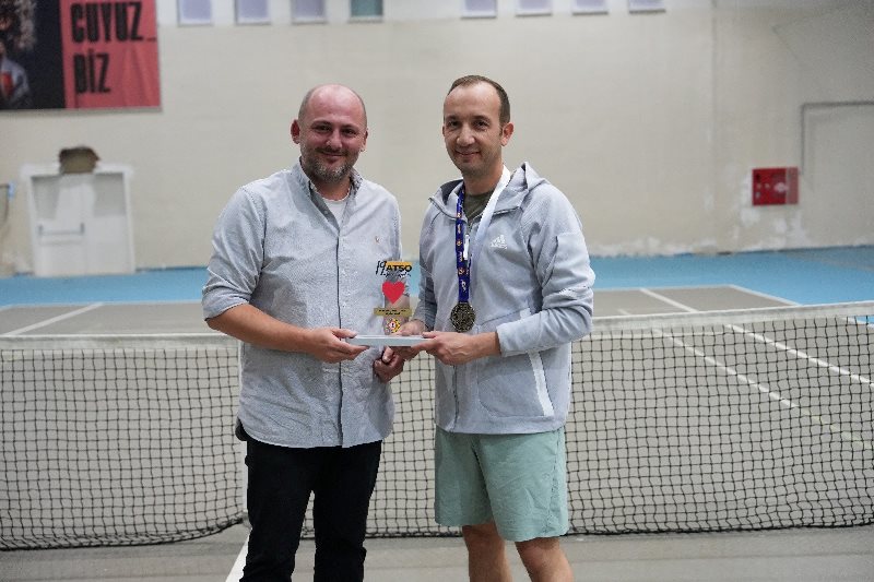 Erkekler Kort Tenisi Finali Gerçekleşti