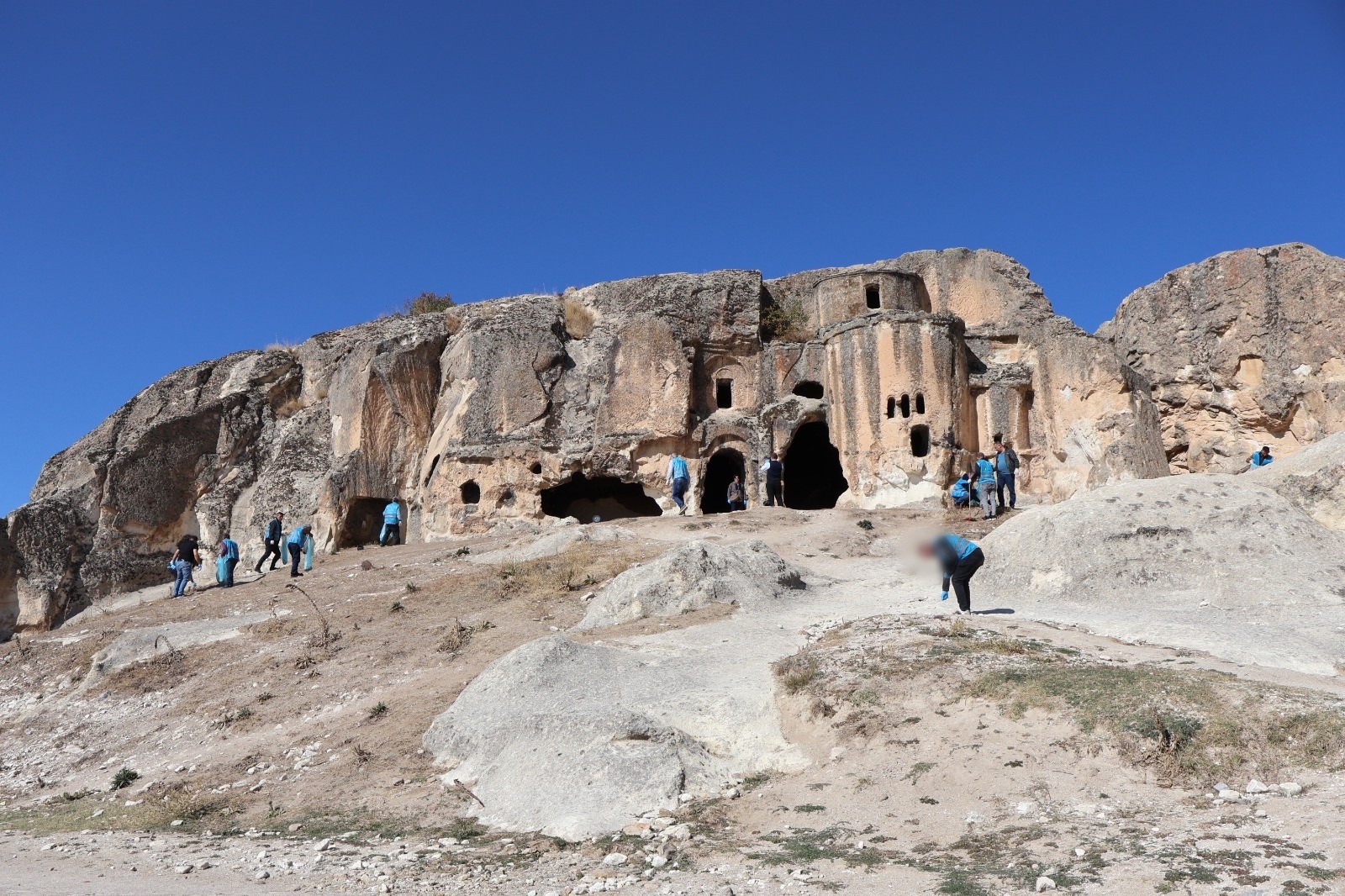Frig Vadisi’nde Yükümlülerden Çevre Temizliği
