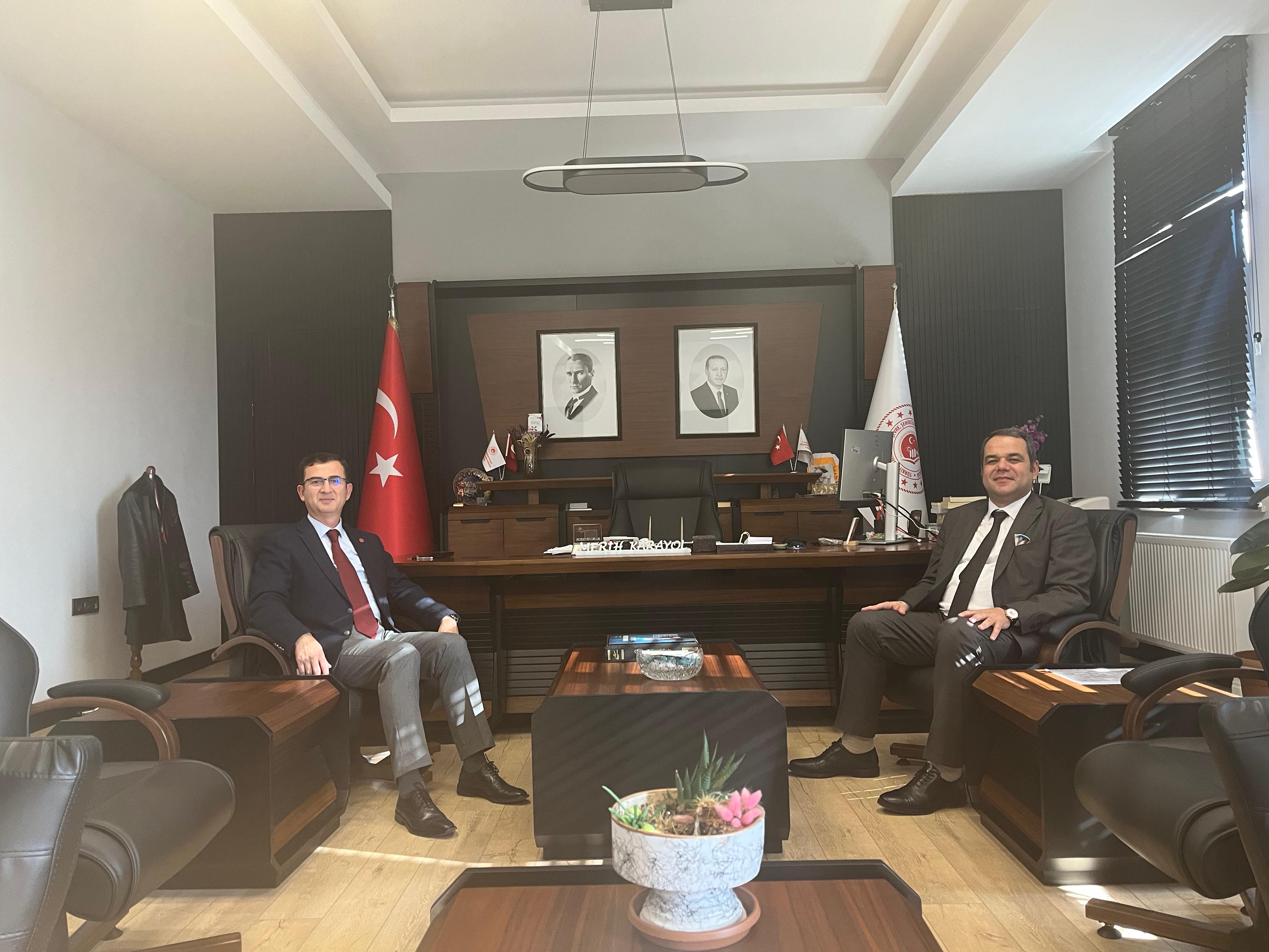 İş İnsanı Artuk’tan Müdür Karayol’a Nezaket Ziyareti