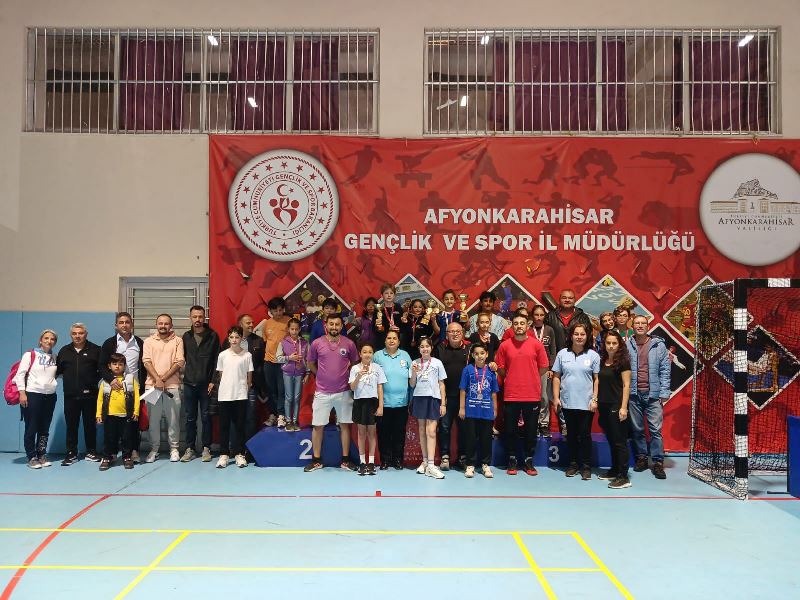 Masa Tenisi Yıldızlar İl Birinciliği Tamamlandı