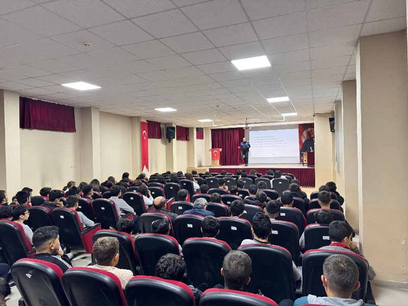 Öğrencilere Güvenli Gelecek Eğitimi