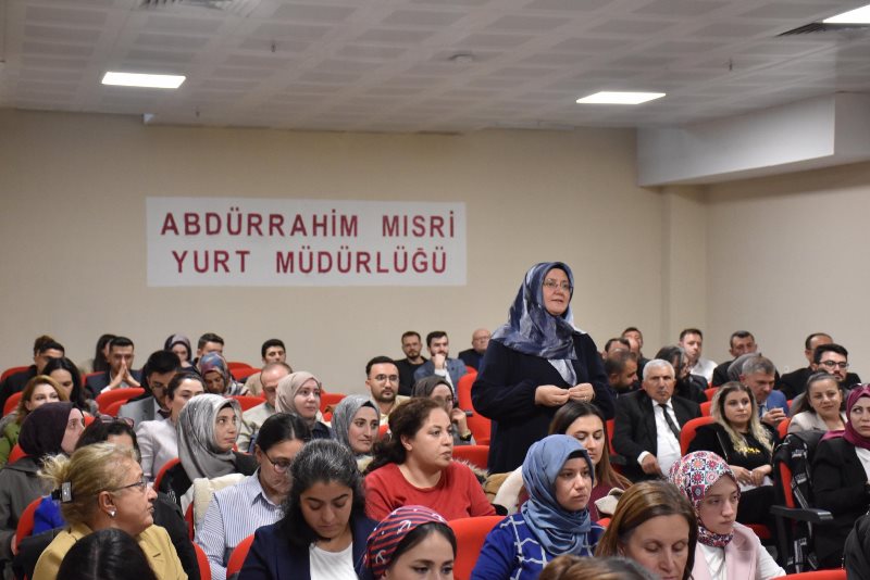 Özdemir, Öğrenciler Ve Personelle Buluştu
