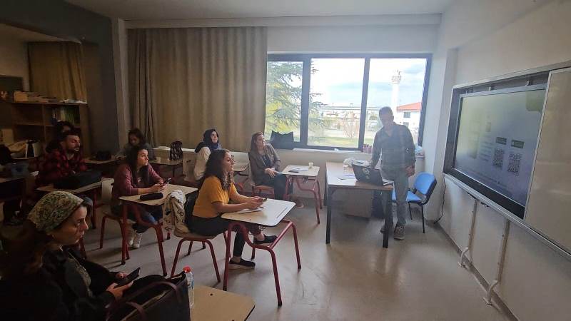 TED Afyon Koleji, Öğretmenleri 11. ÖRAV Eğitim Şenliğinde Buluşturdu