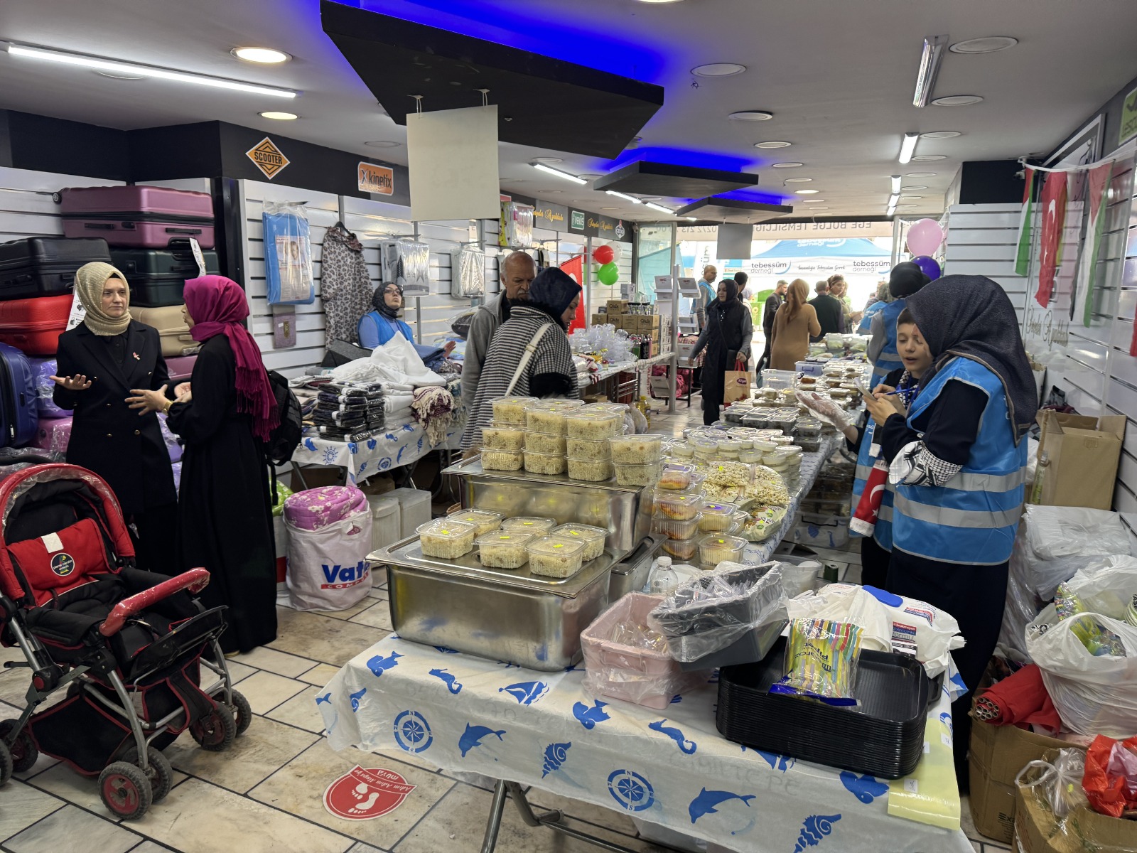 Afyonkarahisarlılar, Gazze İçin "Tebessüm" Oluyor