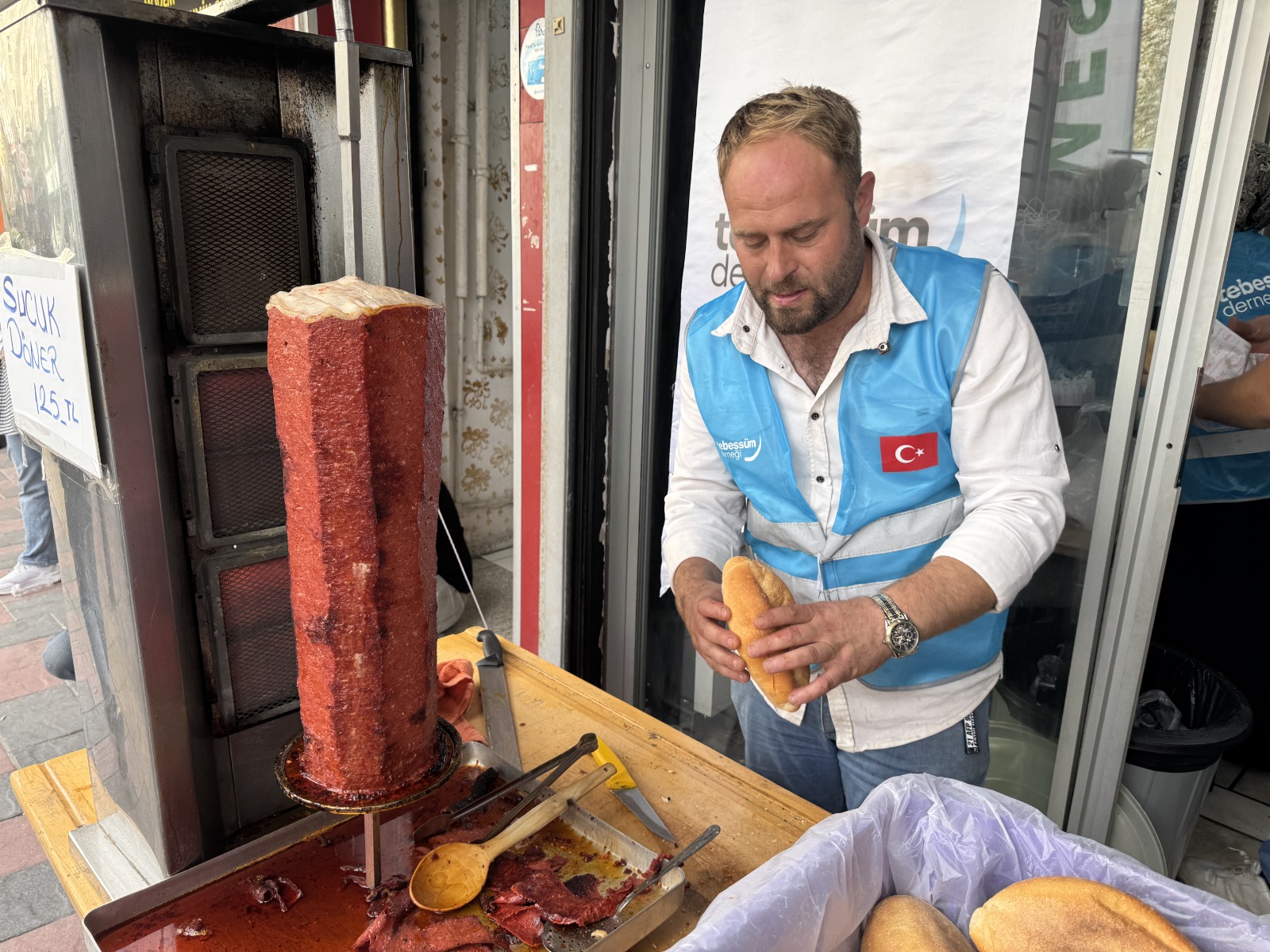 Afyonkarahisarlılar, Gazze İçin "Tebessüm" Oluyor
