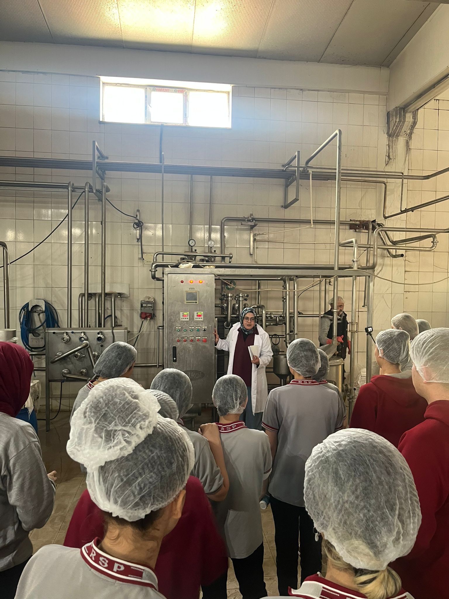 RSP Teknik Koleji Öğrencileri Bol-Süt Selimoğlu Fabrikasında Sektörle Buluştu