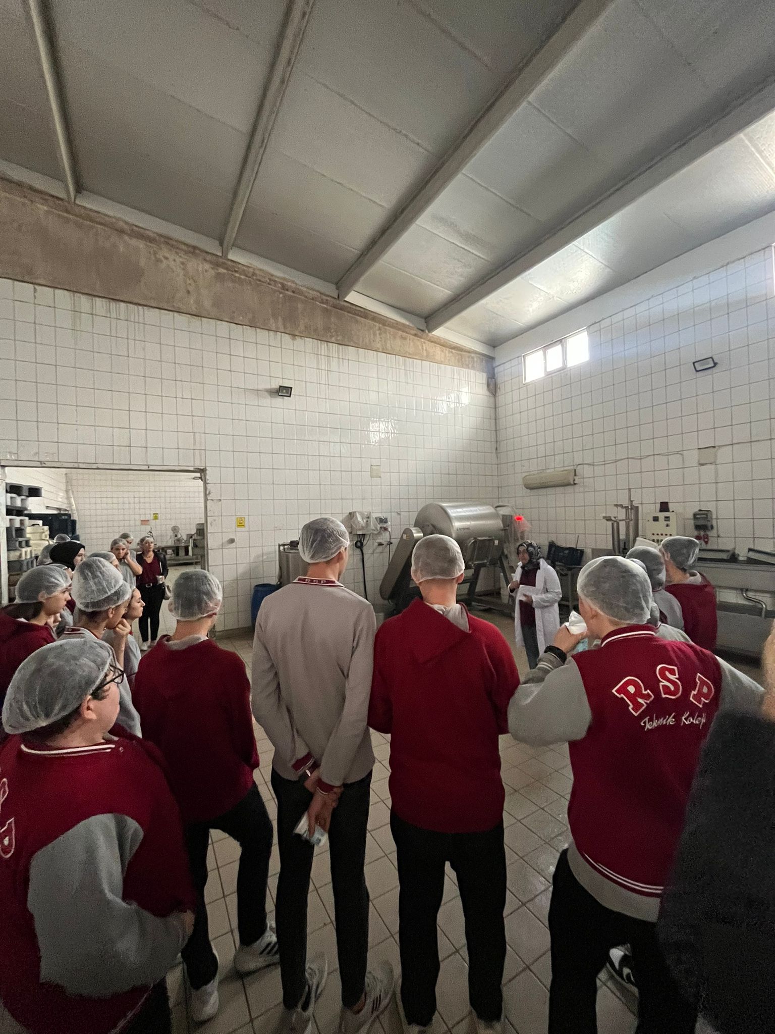 RSP Teknik Koleji Öğrencileri Bol-Süt Selimoğlu Fabrikasında Sektörle Buluştu