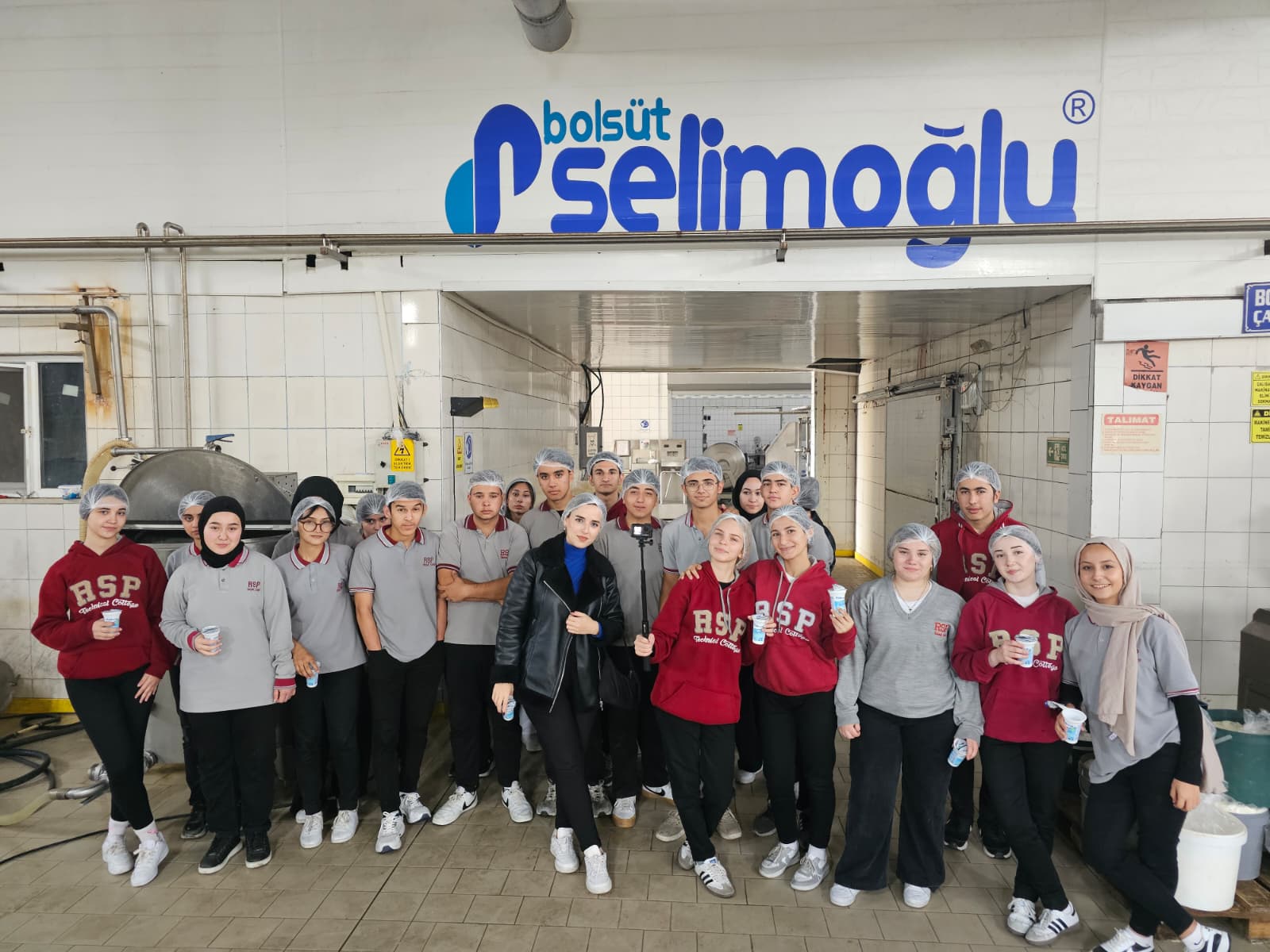 RSP Teknik Koleji Öğrencileri Bol-Süt Selimoğlu Fabrikasında Sektörle Buluştu