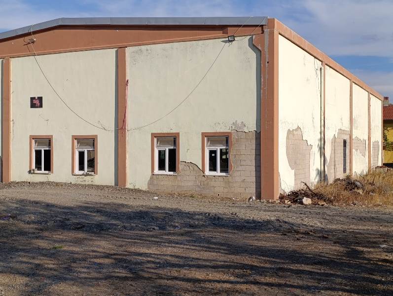 “Yakasenek Kaderine Terk Edilmiş”