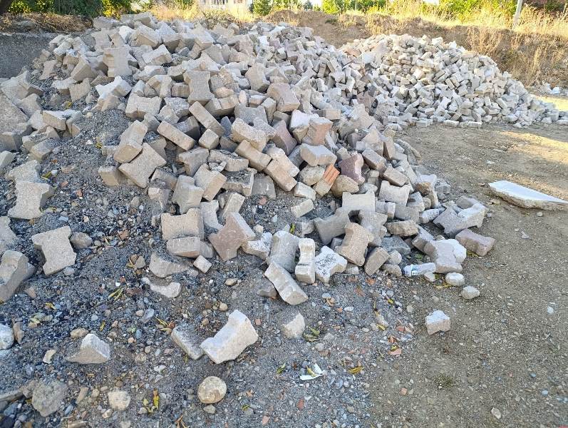 “Yakasenek Kaderine Terk Edilmiş”