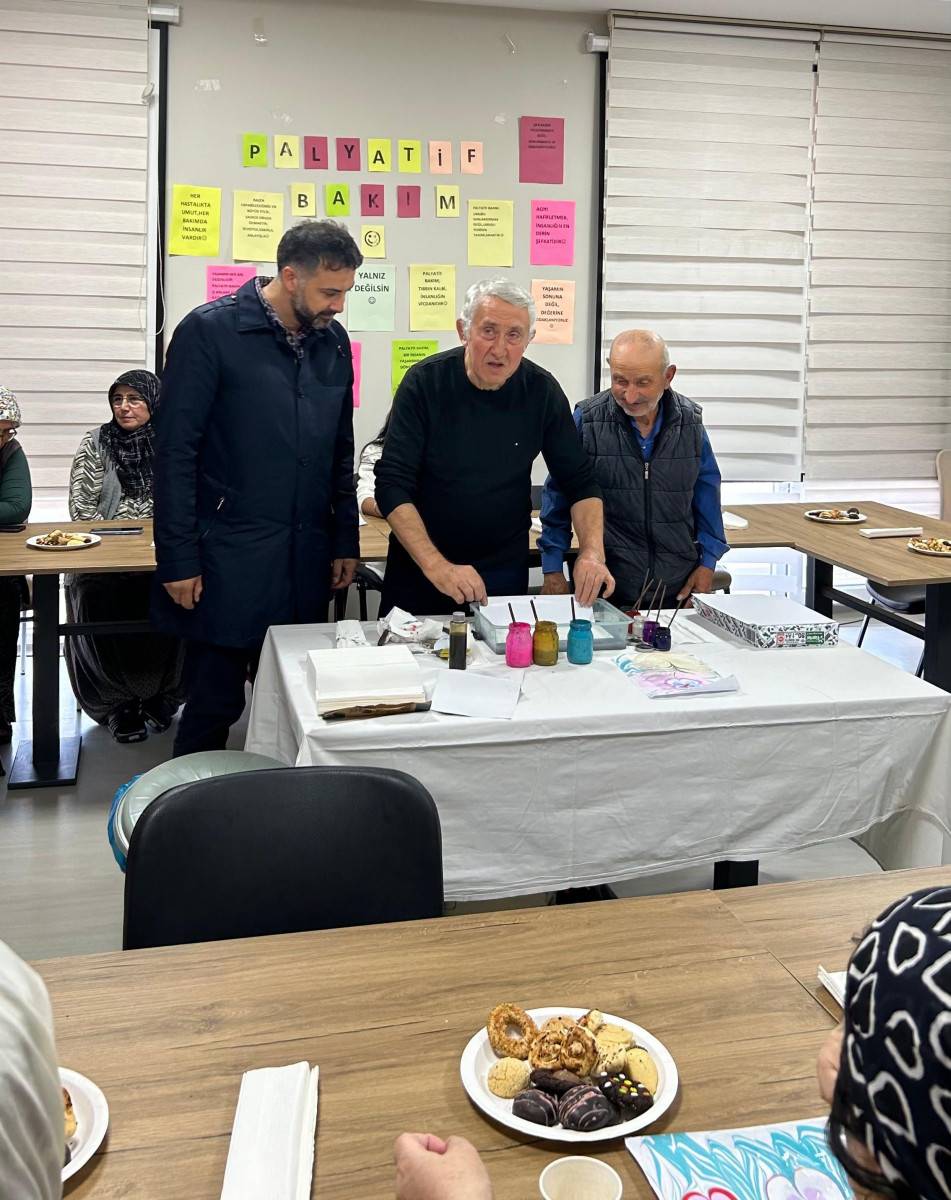 AFSÜ Hastanesi Palyatif Bakım Merkezi'nde Ebru Atölyesi Düzenlendi