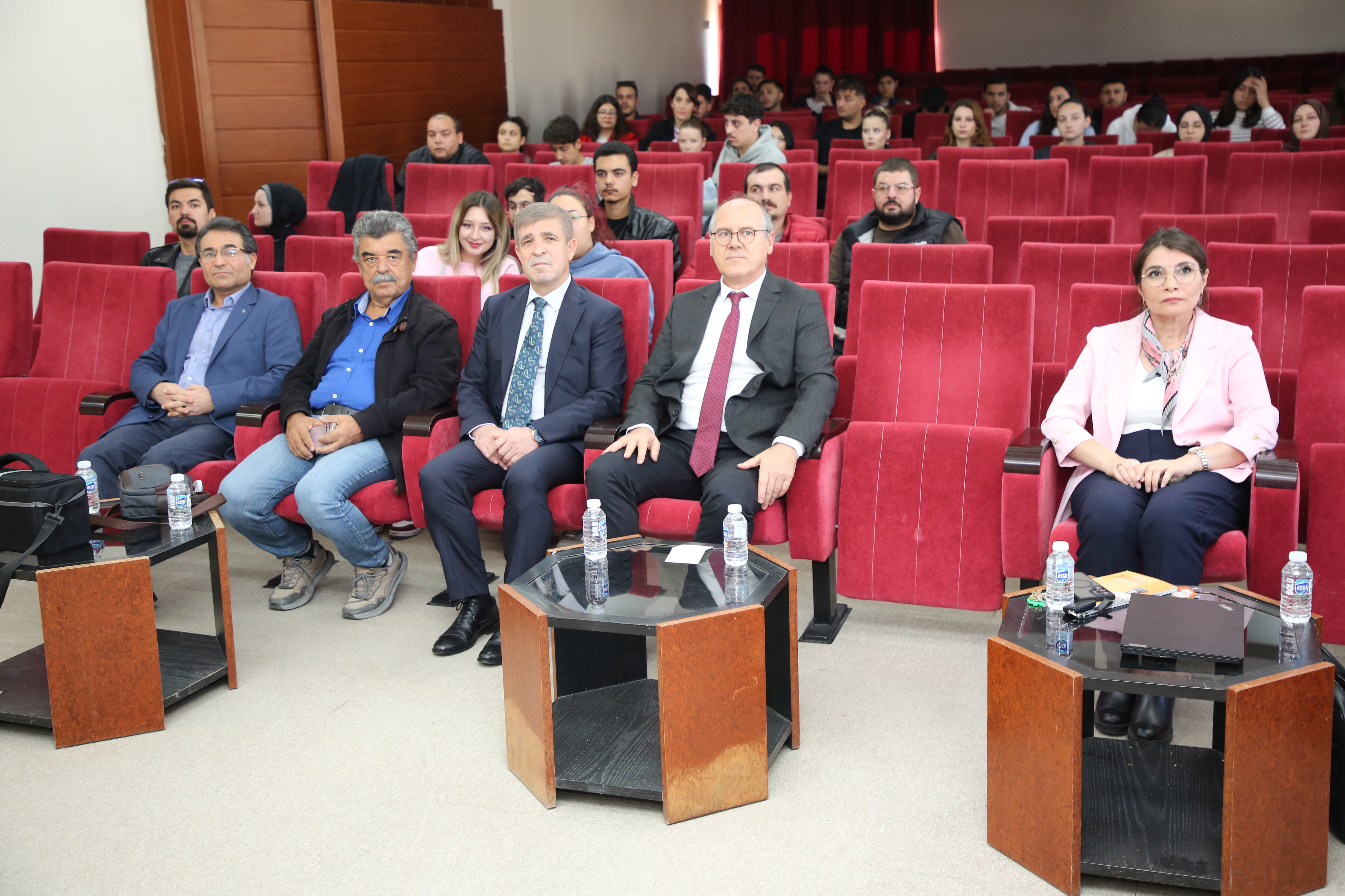 AKÜ’de “Bir Lider, Bir Millet: Atatürk Çalıştayı” Düzenlendi