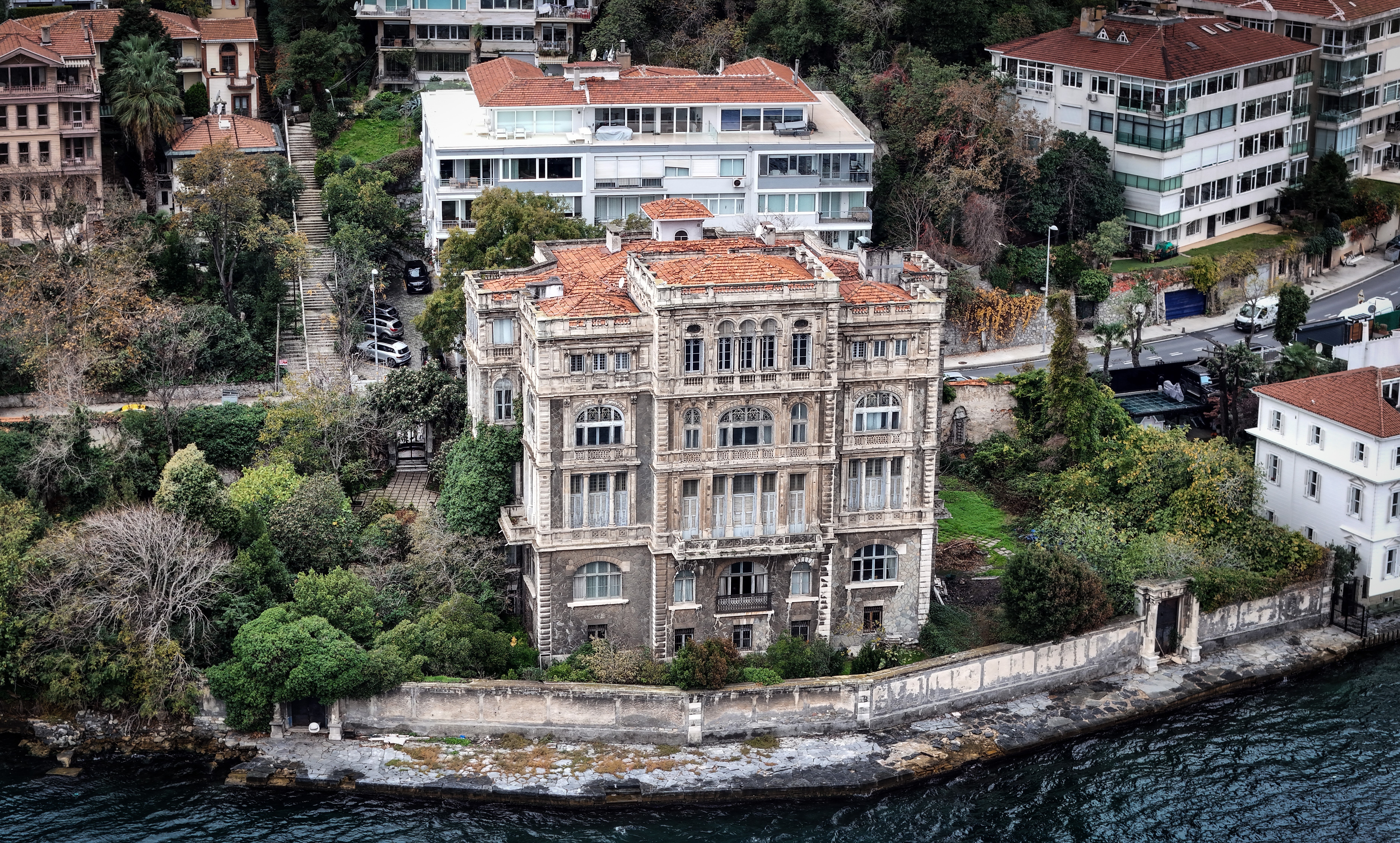 130 Yıllık Zeki Paşa Yalısı Satışa Çıkarıldı: “Türkiye’nin En Değerli Gayrimenkullerinden Biri”