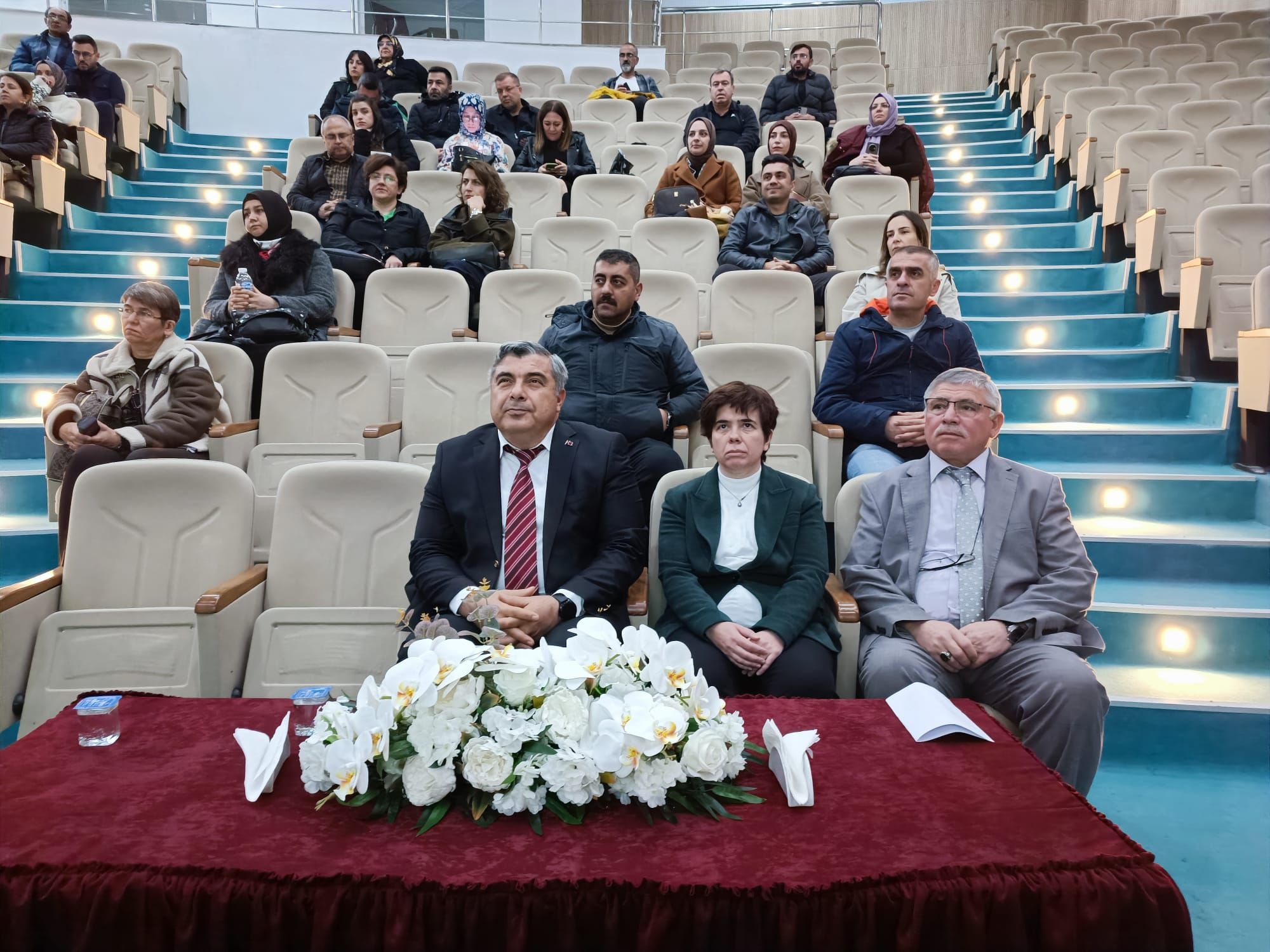 Afyonkarahisar Milli Eğitimi ve AFSÜ İşbirliğiyle Öğretmenlere Farkındalık Eğitimi