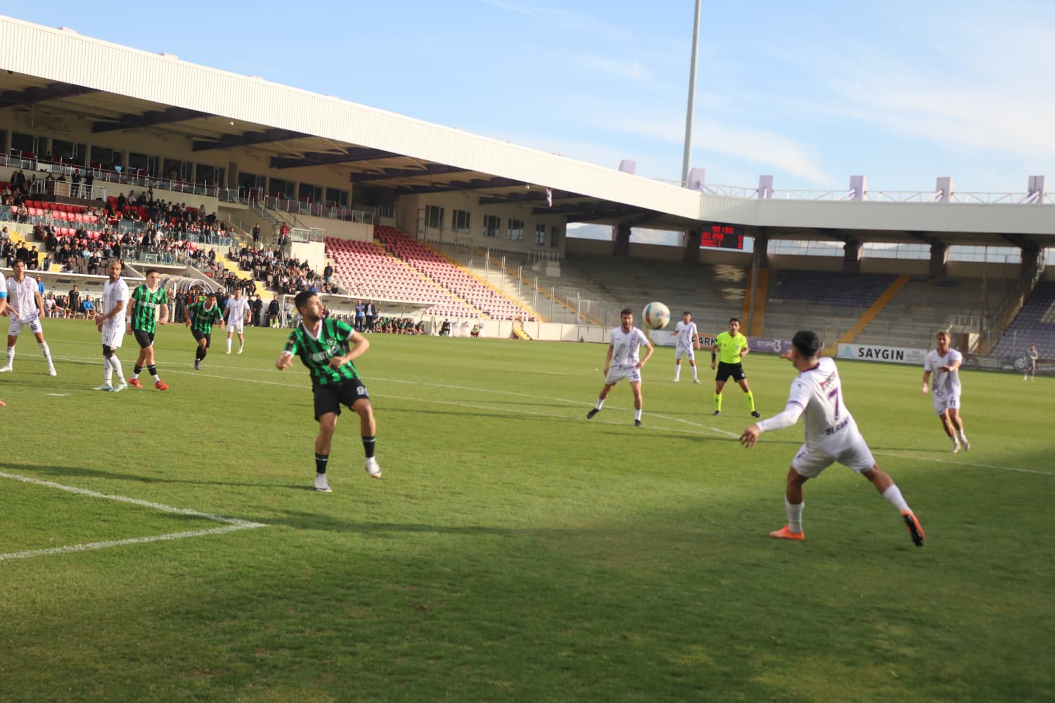 1923 Afyonkarahisarspor Zorlu Mücadeleden Altın Değerinde 1 Puan Çıkardı!