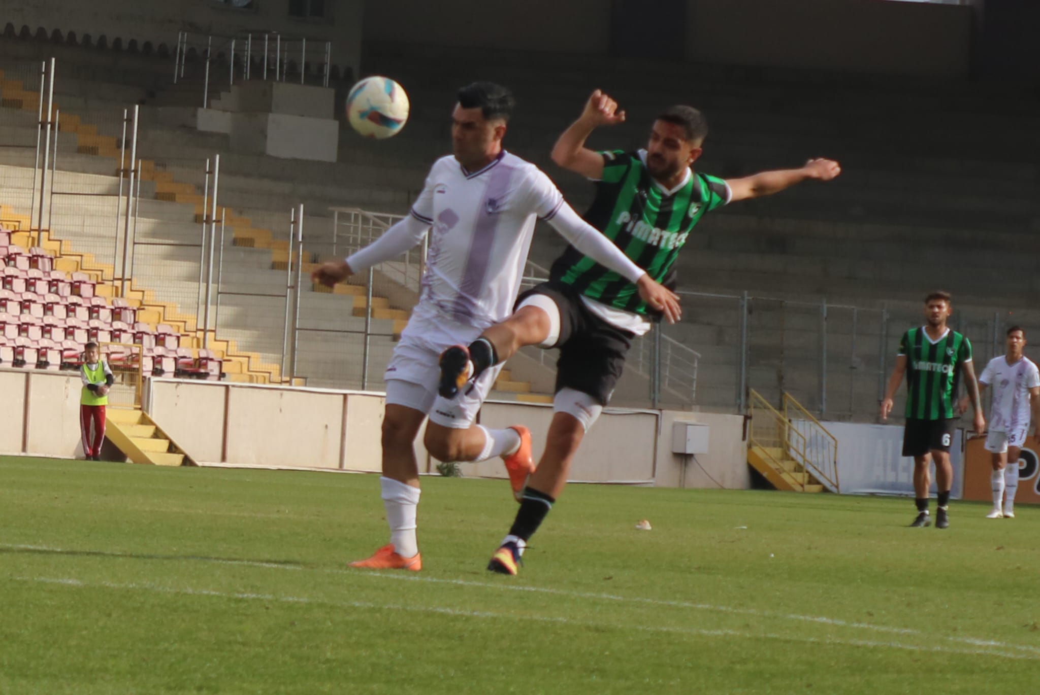 1923 Afyonkarahisarspor Zorlu Mücadeleden Altın Değerinde 1 Puan Çıkardı!