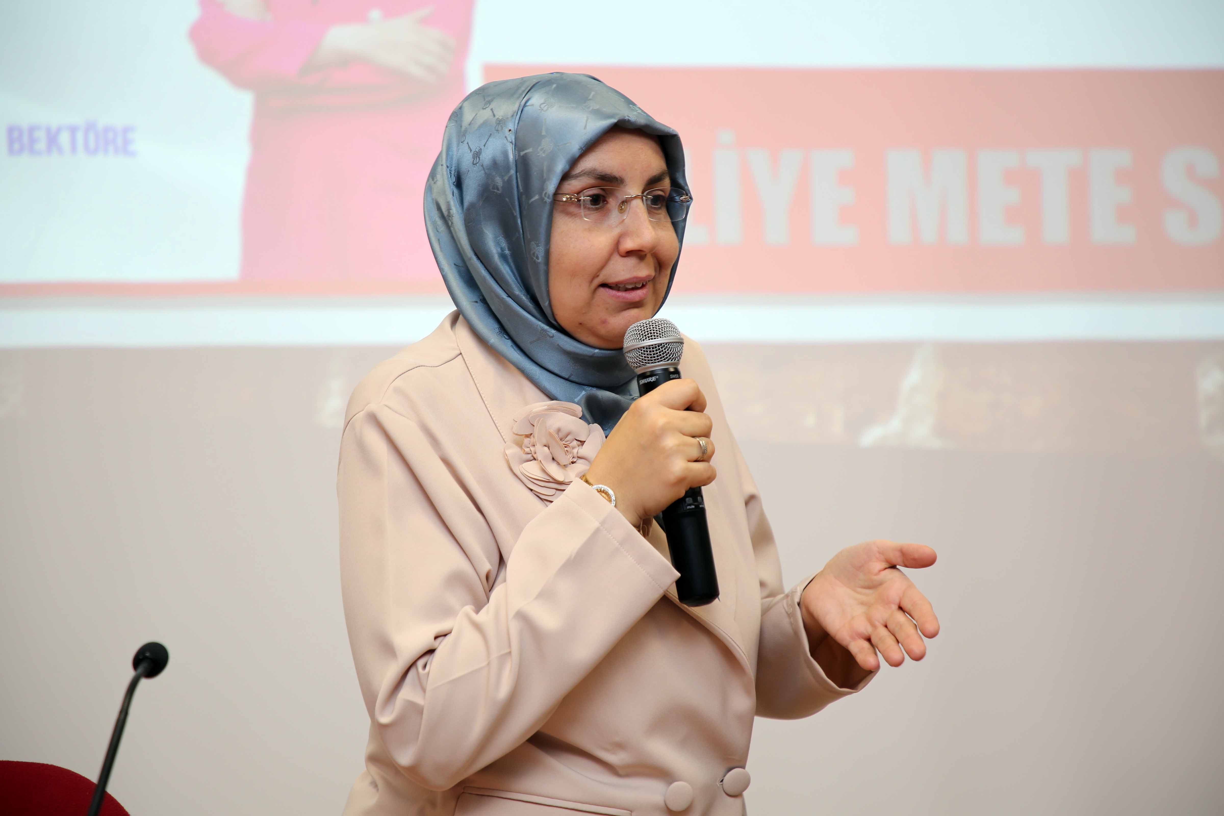 AKÜ'de "Öğrenciliğin Sosyal Girişimcilikteki Rolü" Semineri