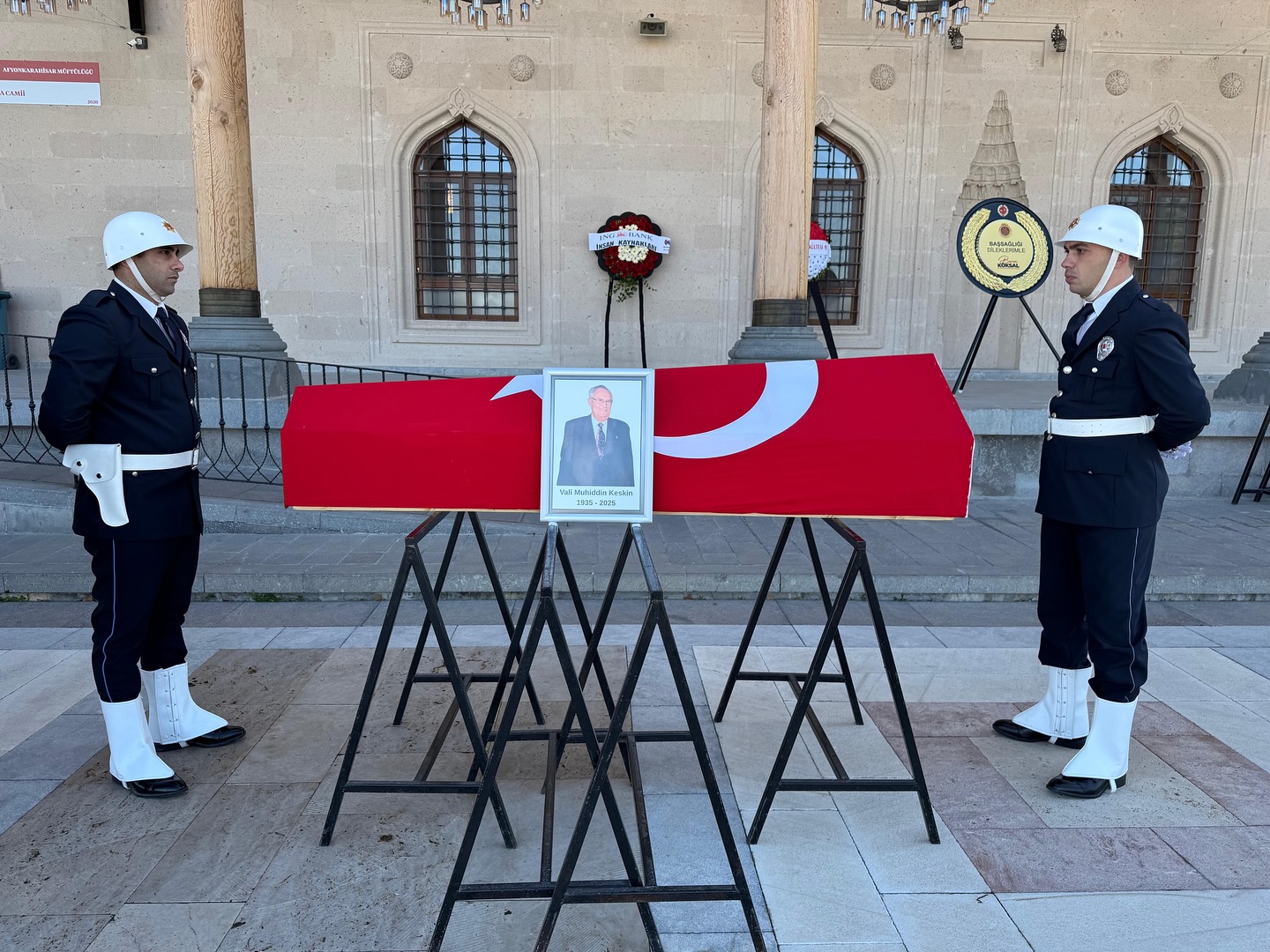 Afyonkarahisarlı Eski Vali Muhittin Keskin Son Yolculuğuna Uğurlandı