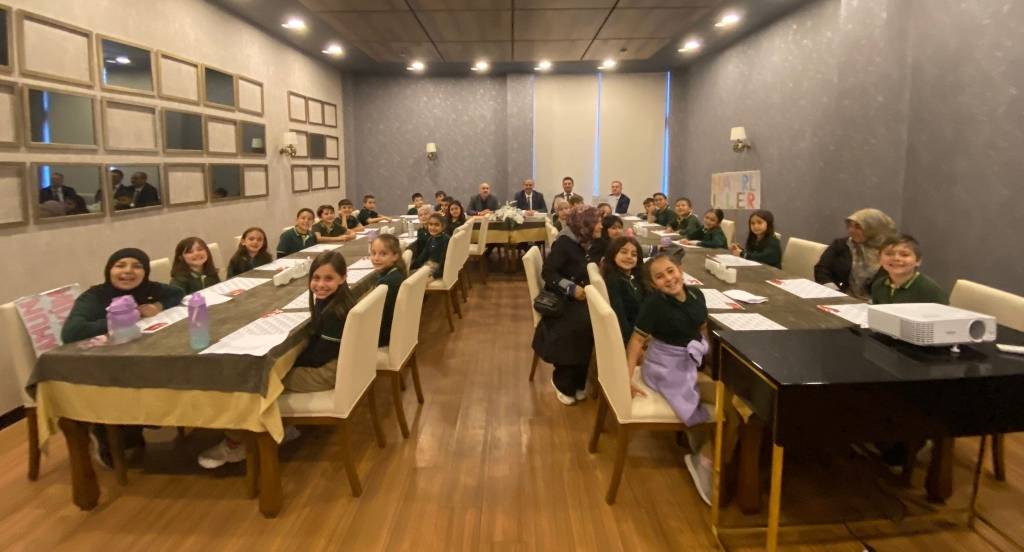 AFSÜ, İlkokul Öğrencilerini Bilimle Buluşturdu