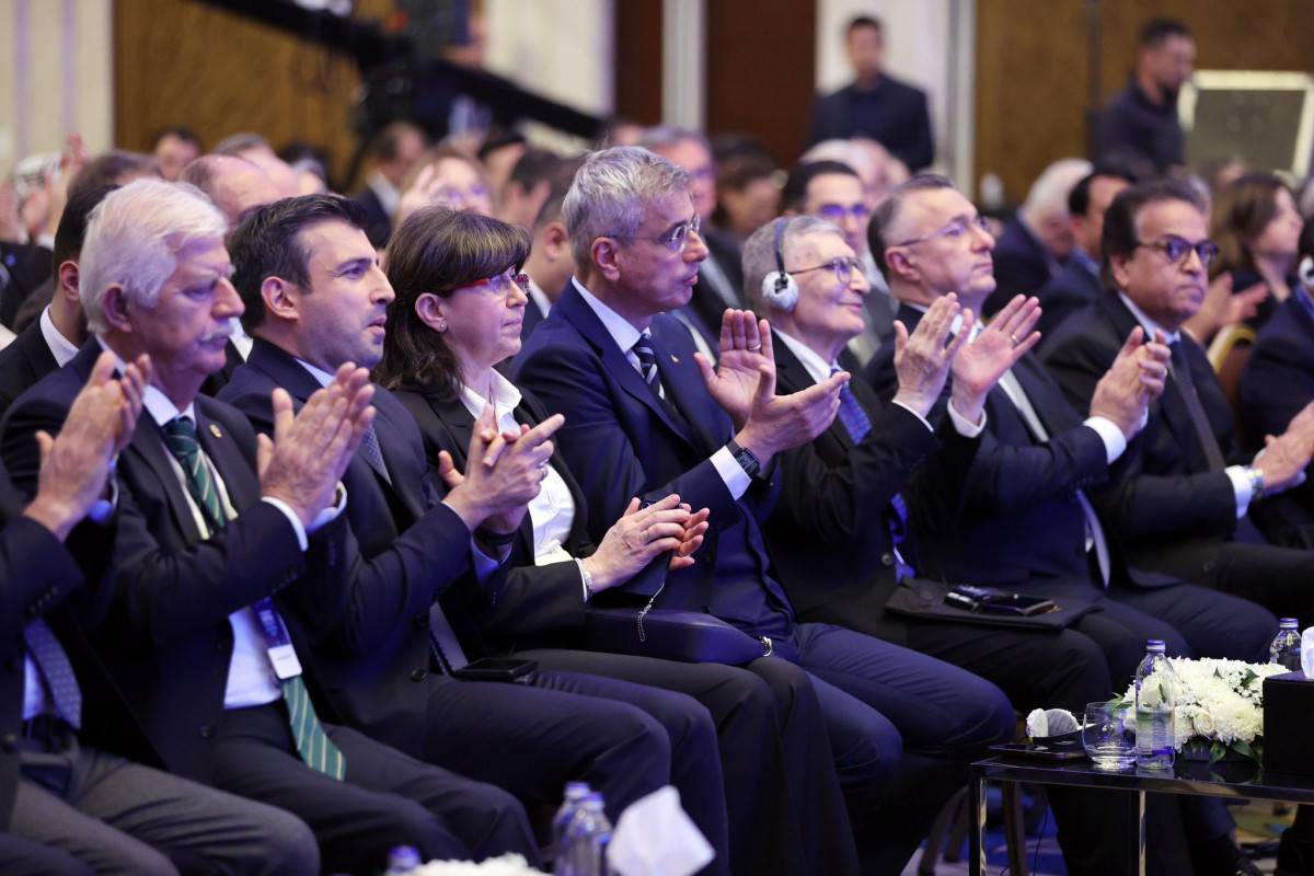 AFSÜ Rektörü Prof. Dr. Aslan, 11. Türk Tıp Dünyası Kurultayı’na Katıldı