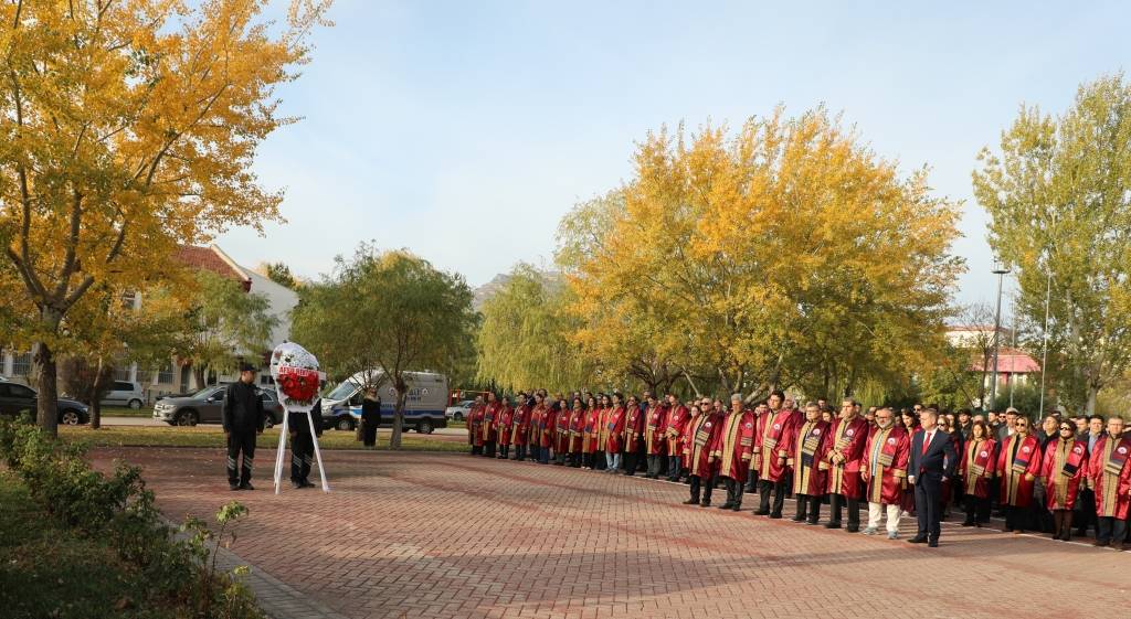 AFSÜ’de Atatürk Saygıyla Anıldı