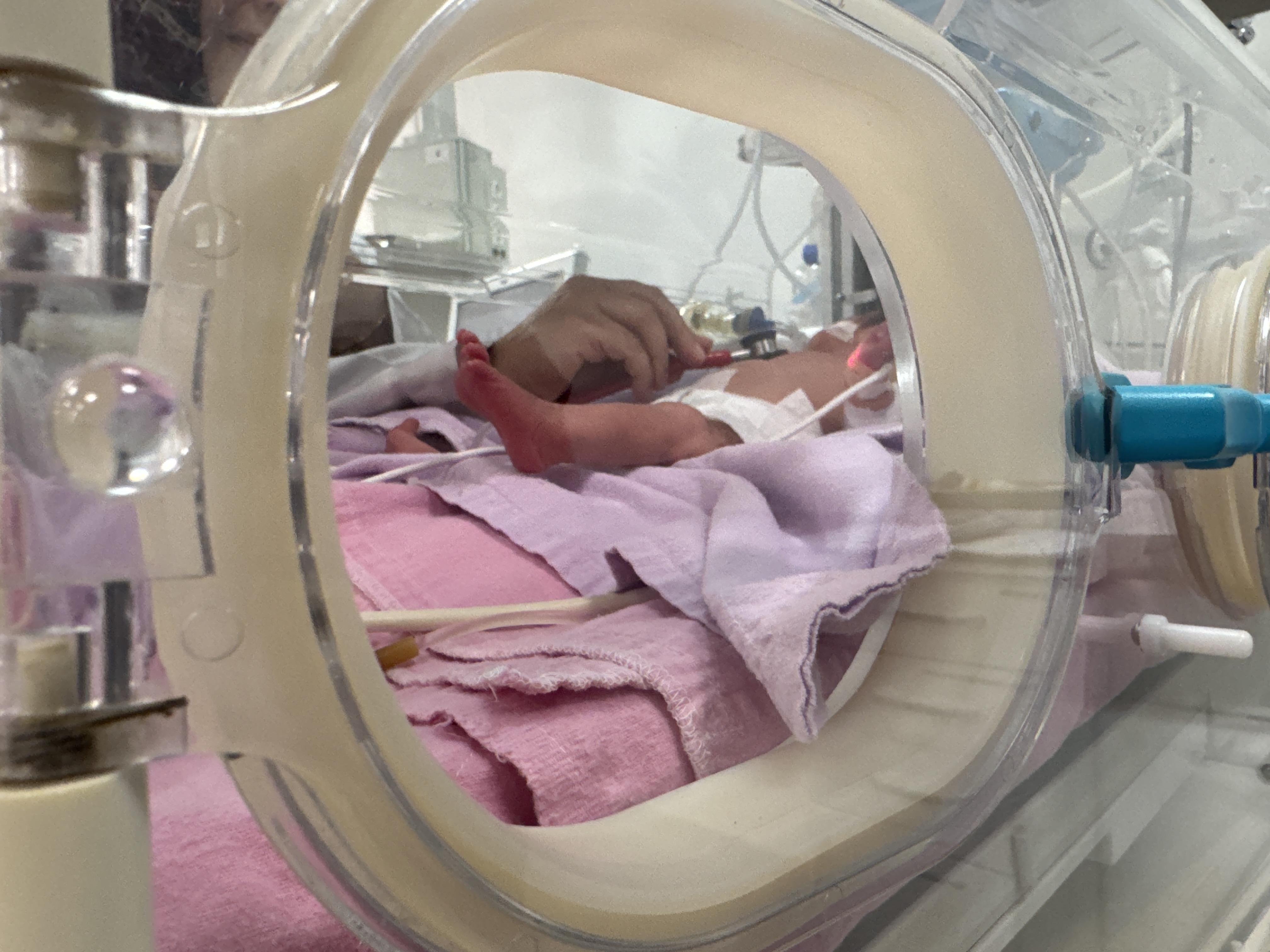Afyonkarahisar Devlet Hastanesi Prematüre Ünitesi, Minik Hayatlara Umut Oluyor