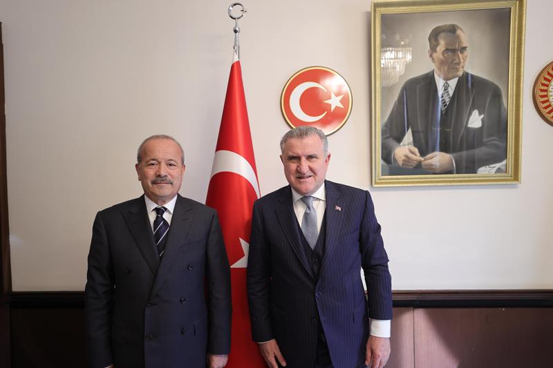 “Afyonkarahisar’ın Geleceği İçin Spor Yatırımlarını Kararlılıkla Takip Edeceğiz”