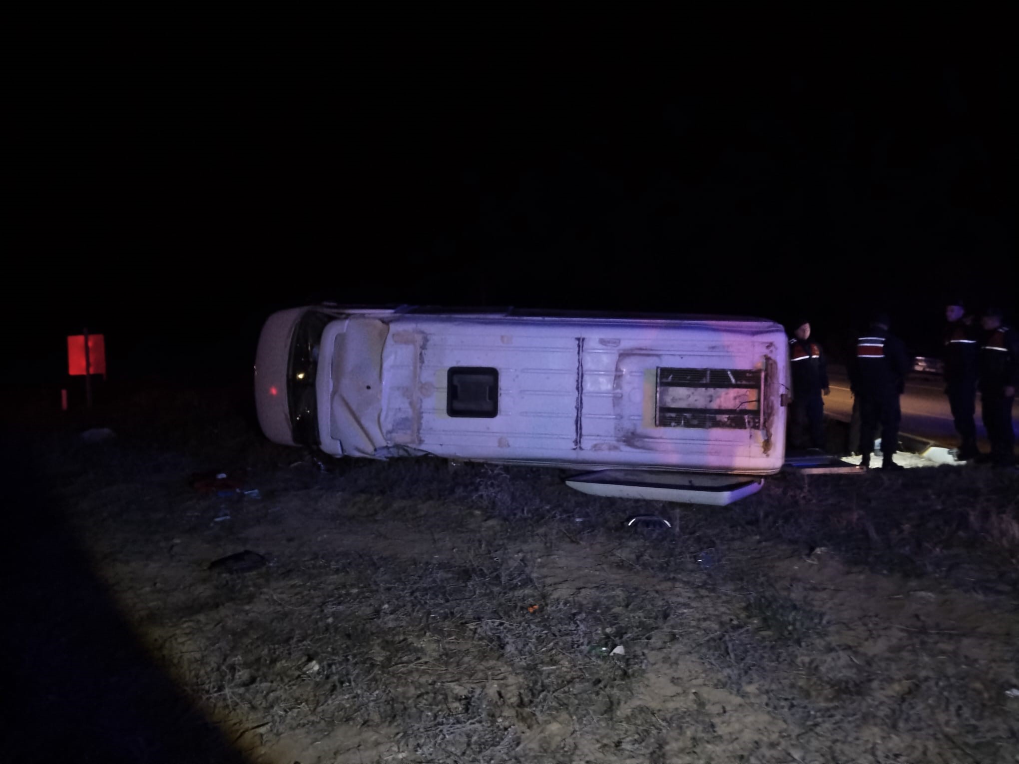 Minibüs yolcu otobüsüyle çarpıştı: çok sayıda yaralı var