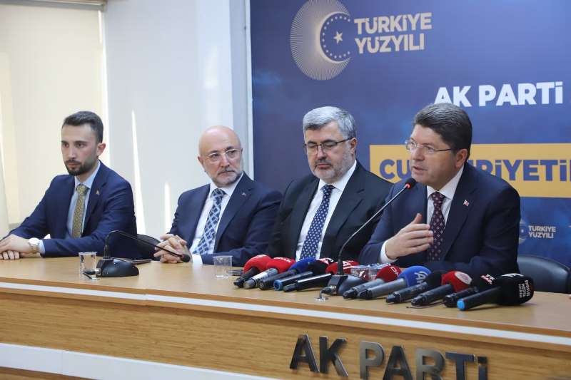 Bakan Tunç Ak Parti Afyon Teşkilatı'yla Bir Araya Geldi