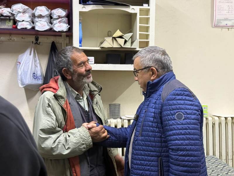 Başkan Özaşkın Esnafla Bir Araya Geldi