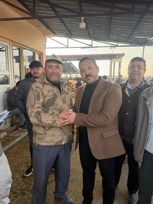 Başkan Üzeyir Aladağ’dan Çayırbağ Hayvan Pazarı’na Yakın Takip!