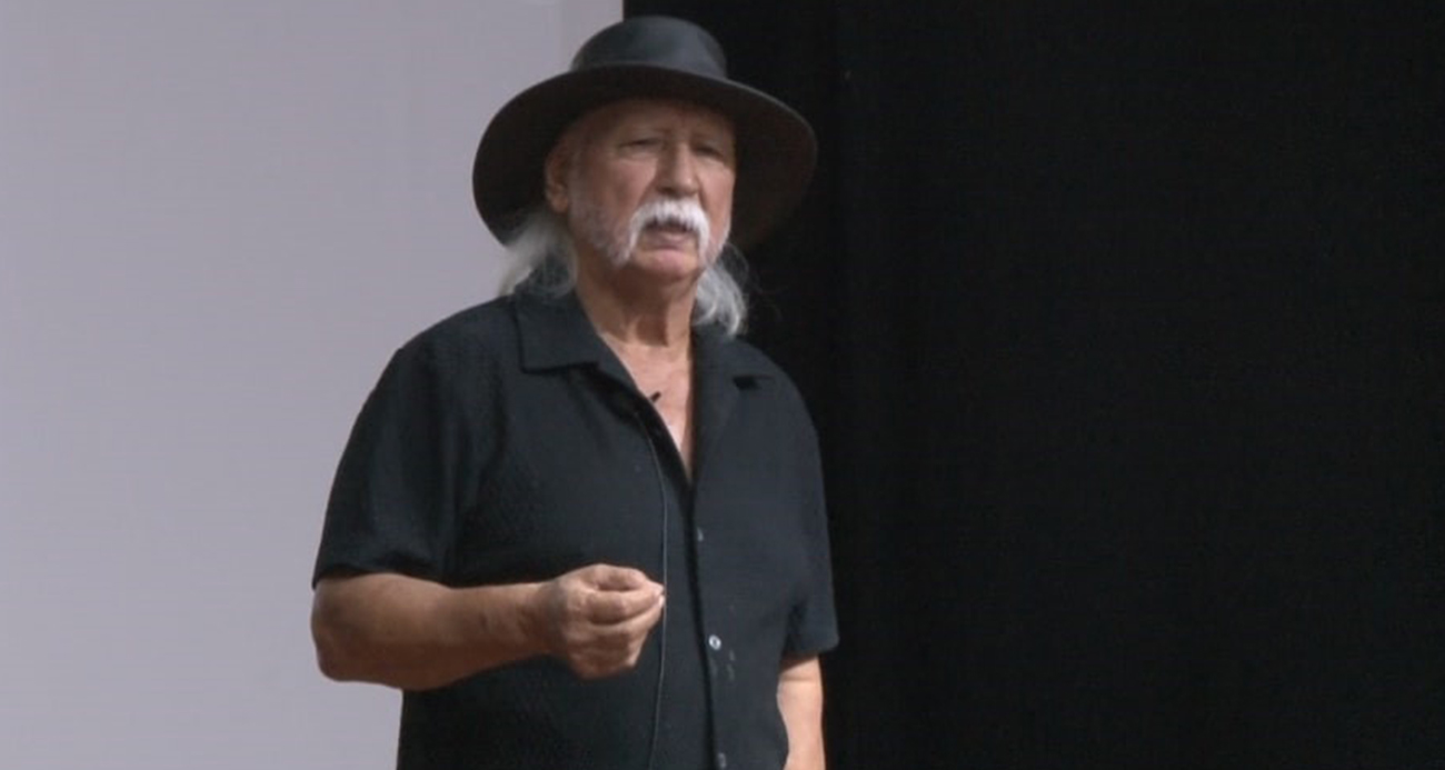 Şener Üşümezsoy Kimdir ve Nerelidir?