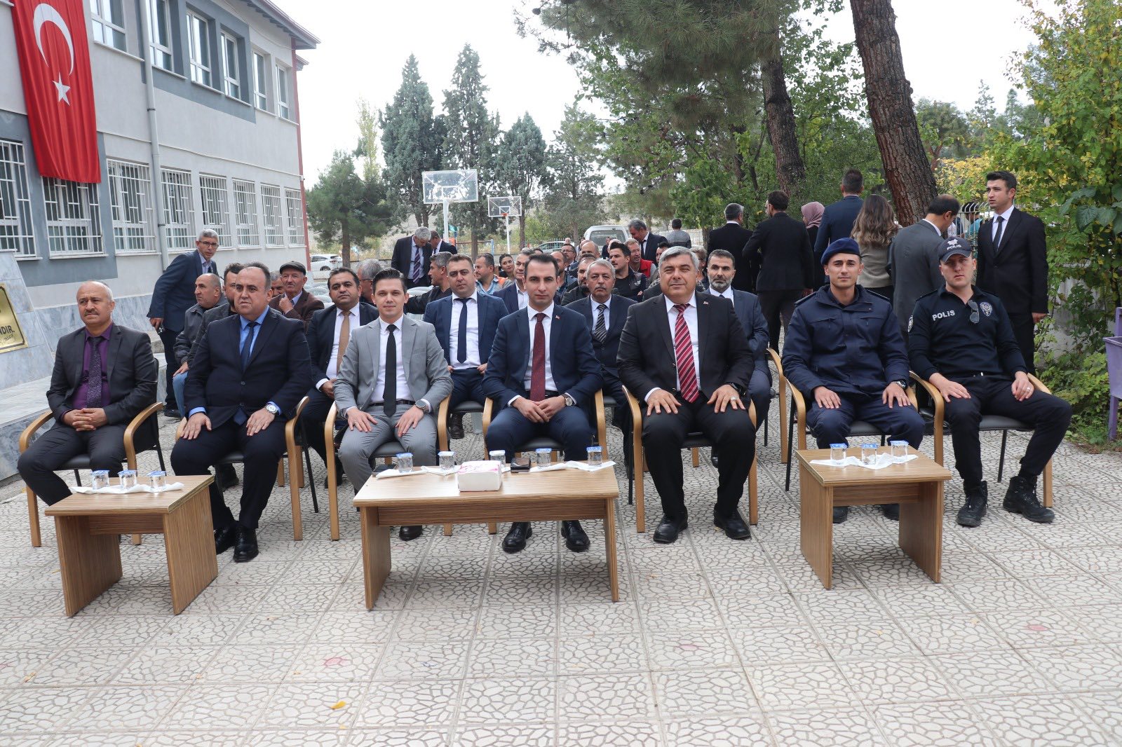 Dazkırı’da Mesleki Eğitim Merkezi Hizmete Açıldı