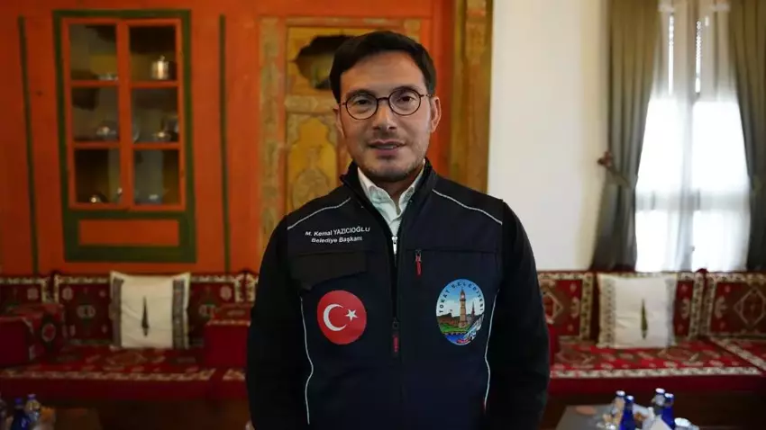 ‘Efsane Vali’ Recep Yazıcıoğlu’nun 45 Yıllık Makam Aracı Oğluna “Emanet” Olarak Döndü