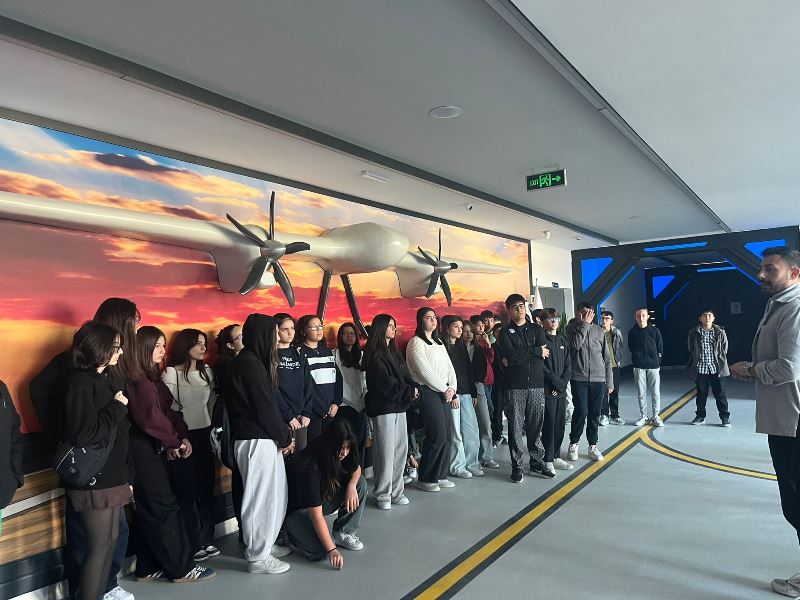 Emirdağ Belediyesi Gençlik Merkezi Öğrencileri Ankara Gezisinde