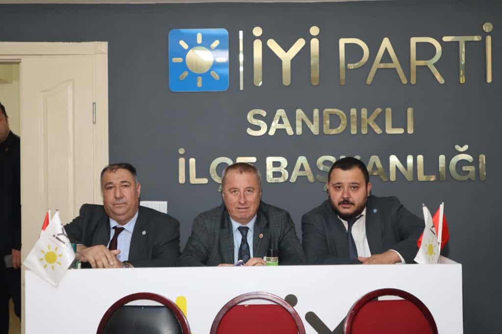 İYİ Parti'de Kongre Öncesi Afyonkarahisar Çıkarması