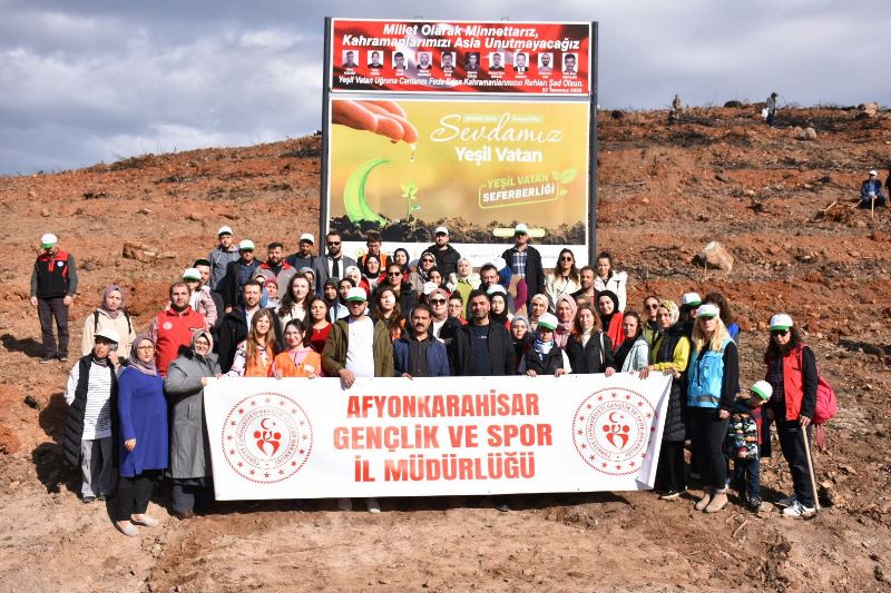 GSB Afyonkarahisar Ailesinden Anlamlı Fidan Dikimi