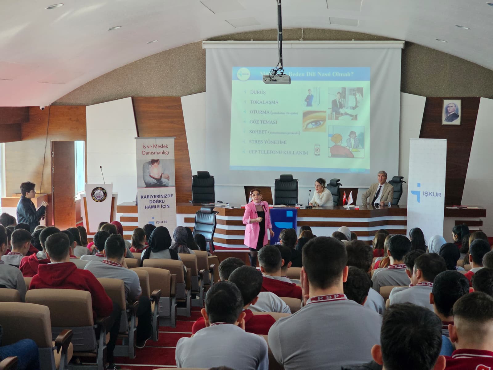 İŞKUR Uzmanları RSP Öğrencileriyle Buluştu: Kariyer ve CV Eğitimi Verildi