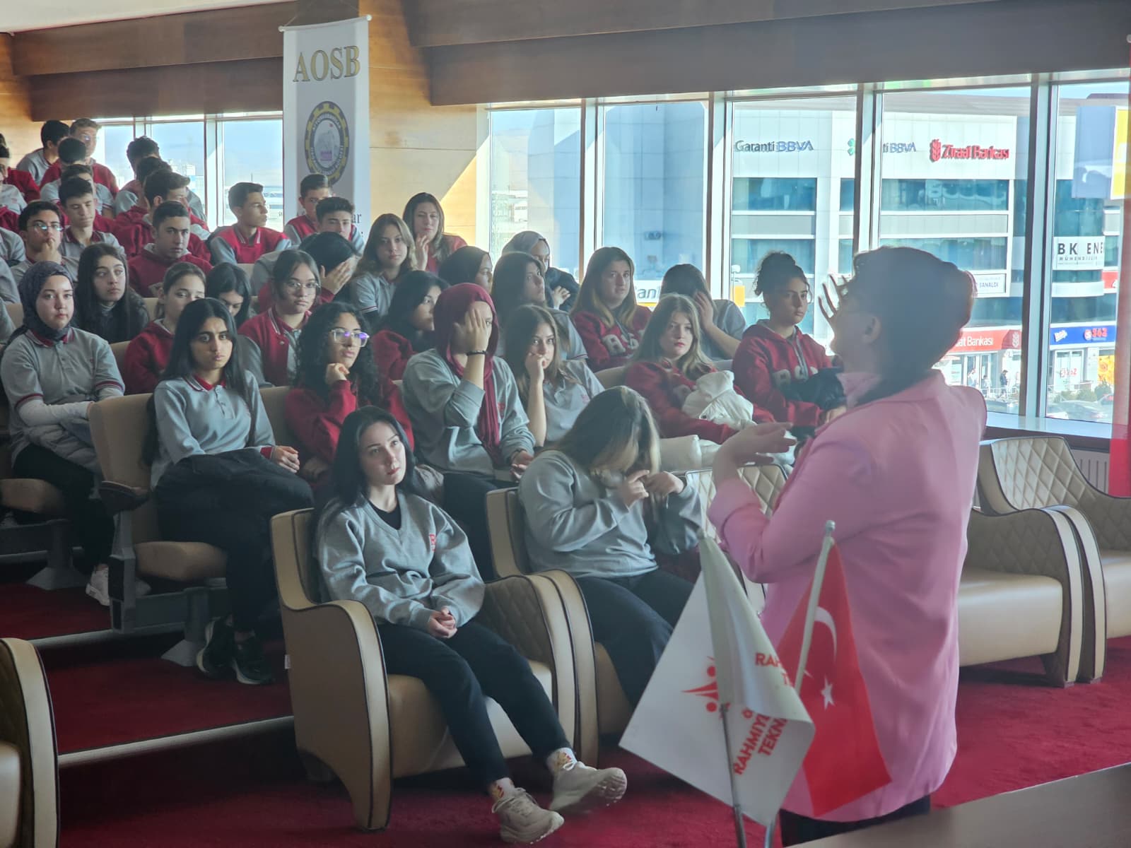 İŞKUR Uzmanları RSP Öğrencileriyle Buluştu: Kariyer ve CV Eğitimi Verildi