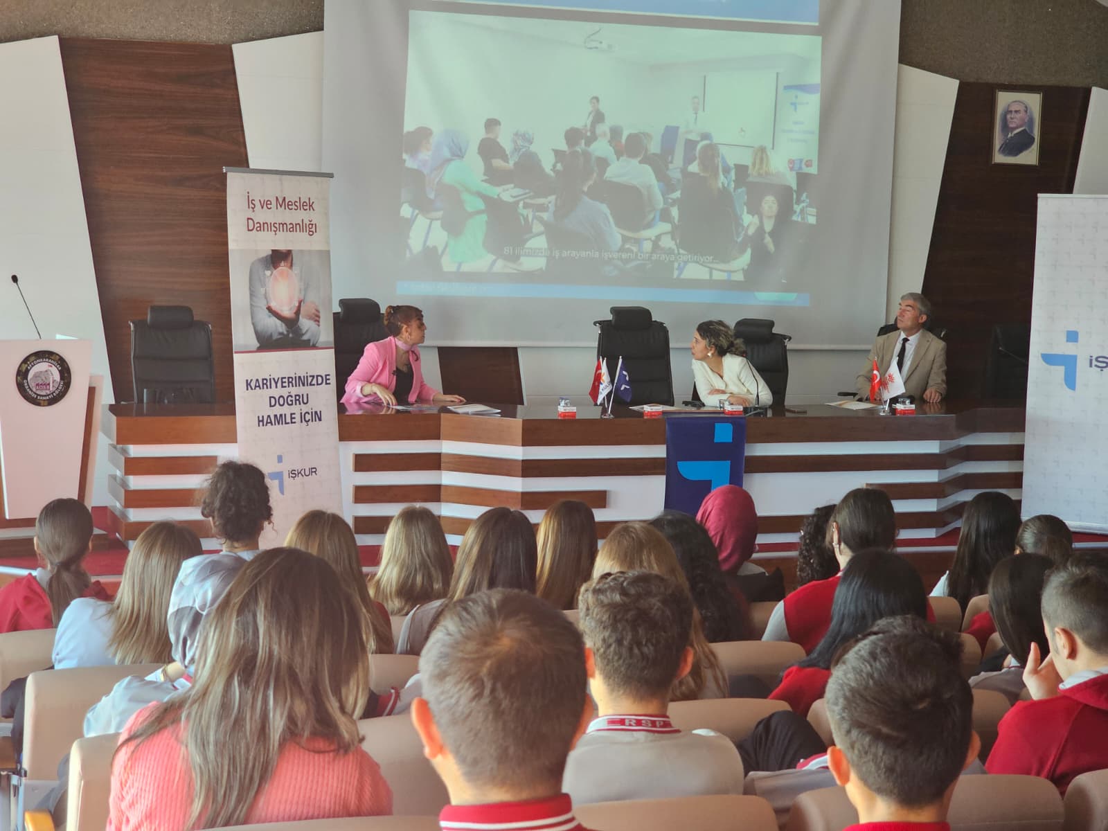 İŞKUR Uzmanları RSP Öğrencileriyle Buluştu: Kariyer ve CV Eğitimi Verildi