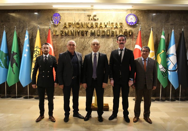 MHP Merkez İlçe Teşkilatından Emniyet Müdürü Erol’a Nezaket Ziyareti