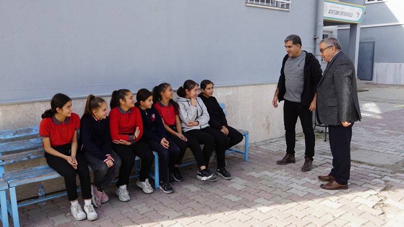 “Öğretmenlik Kutsal Bir Meslektir”