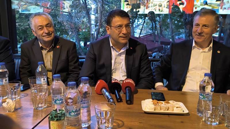 Özdağ Ve Şahin Afyon'da Siyasi Partilerin İl Başkanları İle Buluştu