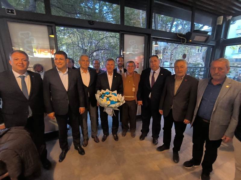 Özdağ Ve Şahin Afyon'da Siyasi Partilerin İl Başkanları İle Buluştu