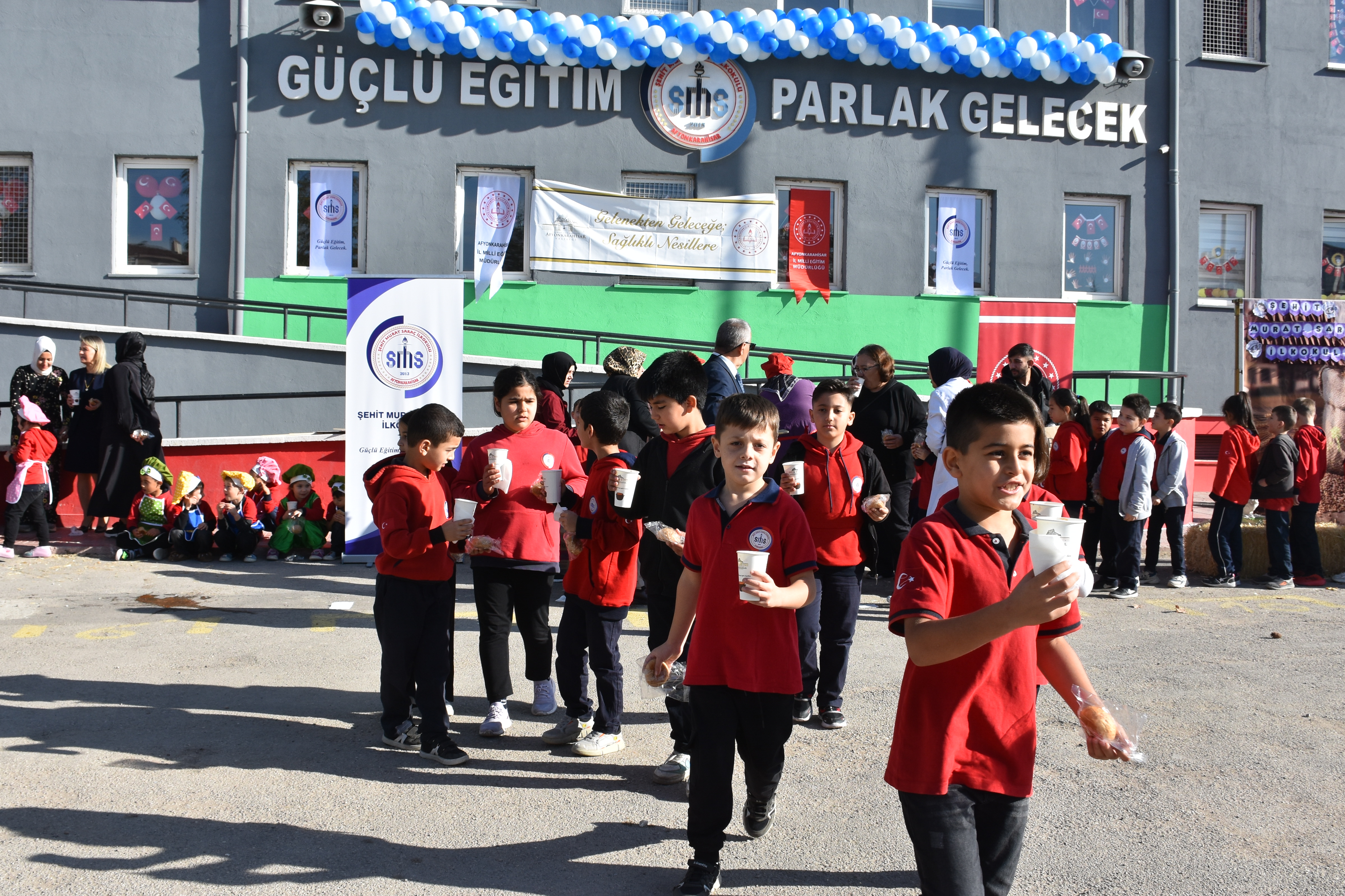 Vali Yiğitbaşı’ndan Eğitime “Devlet Ana” Dokunuşu: Her Sabah 24 Bin Öğrenciye Sıcak Tarhana!