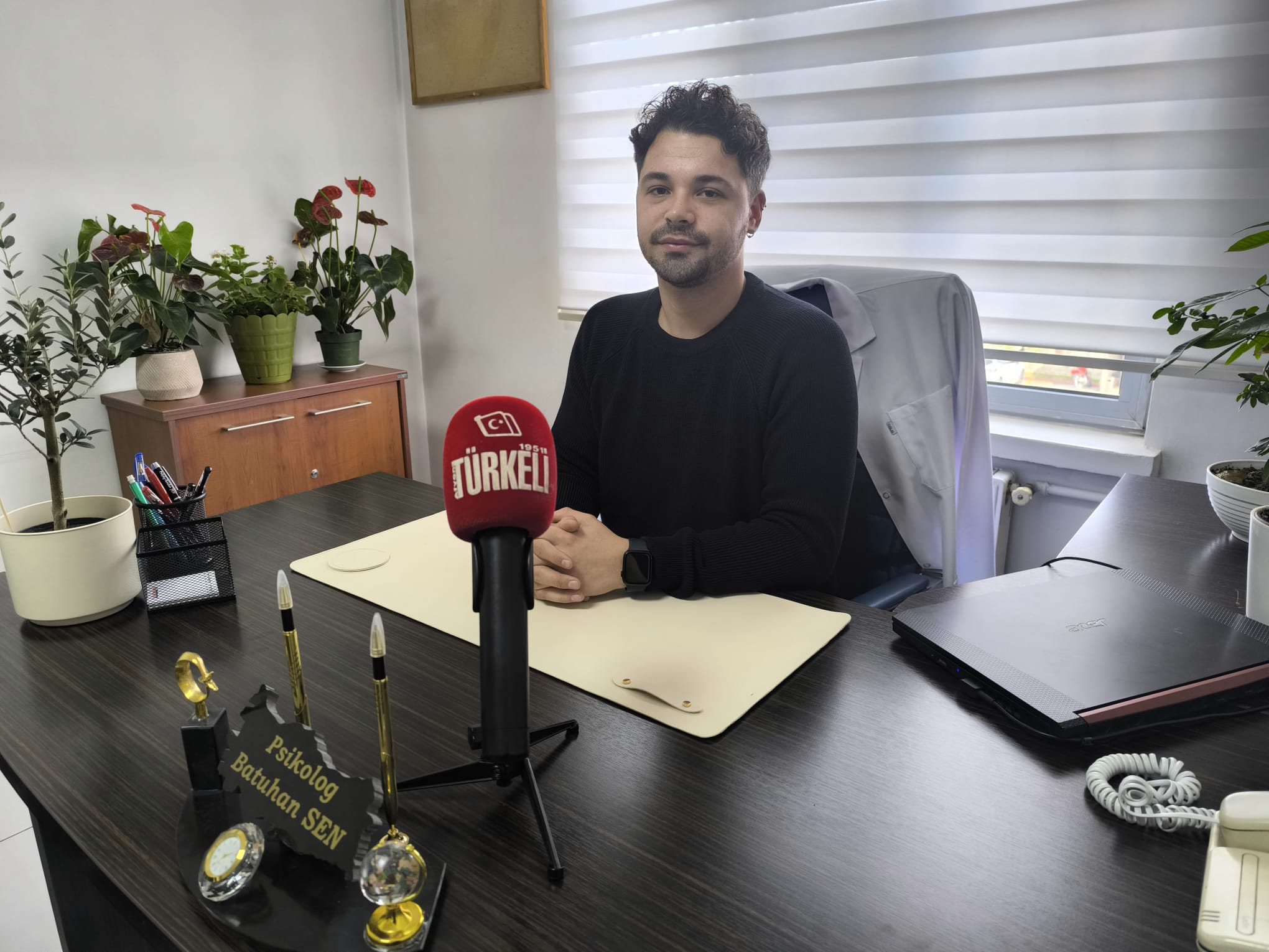 Psikolog Batuhan Şen'den Önemli Açıklamalar: "Stresi Yok Etmek Değil, Kontrol Altına Almayı Öğrenmeliyiz"