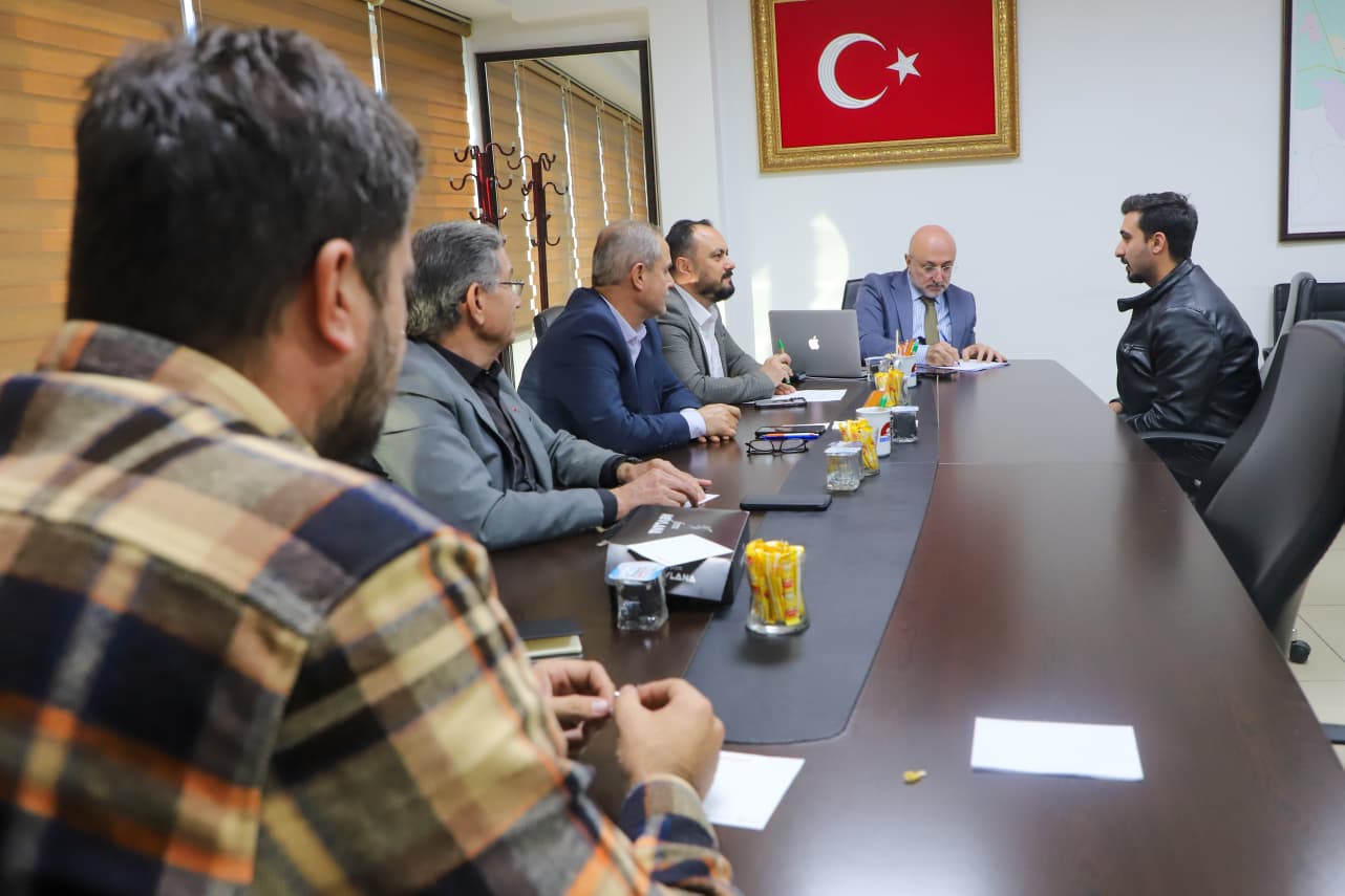 Başkan Şahin:"Siyasetimizin Merkezinde Milletimiz Var"